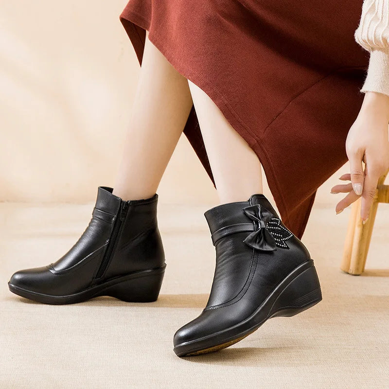 Bota de Couro Feminina - Vivienne (Promoção Pré Inverno)