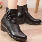 Bota de Couro Feminina - Vivienn (Promoção Pré Inverno)