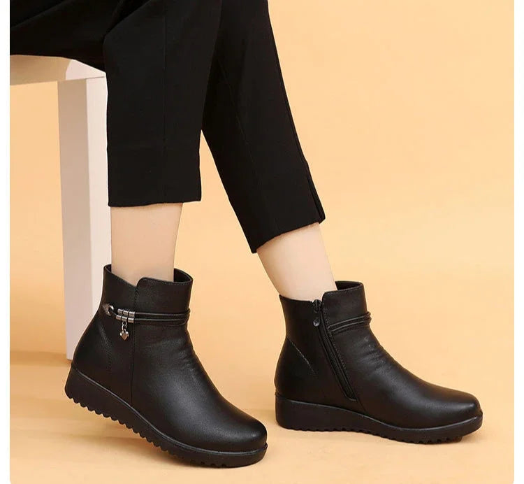 Bota de Couro Feminina - Florence (Promoção Pré Inverno)